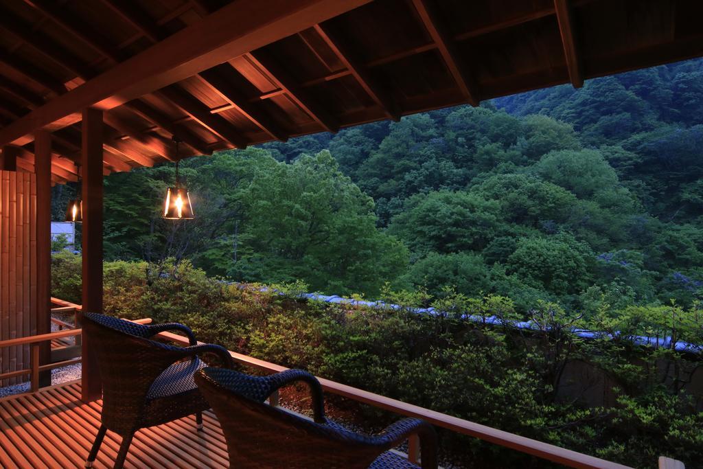 Готель Fujiiso (Adults Only) Takayama  Екстер'єр фото