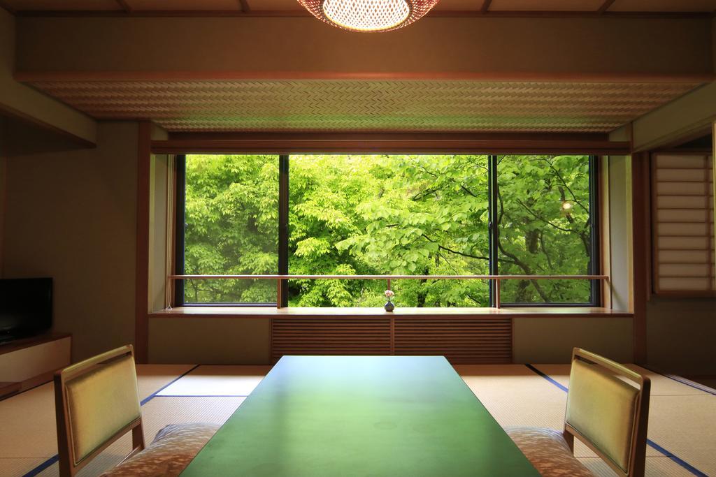 Готель Fujiiso (Adults Only) Takayama  Екстер'єр фото