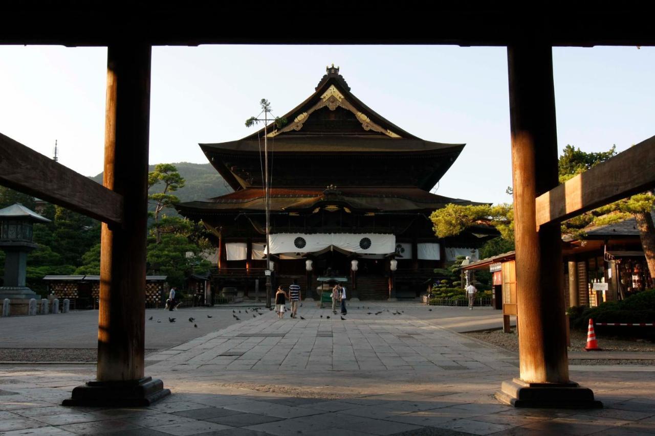 Готель Fujiiso (Adults Only) Takayama  Екстер'єр фото