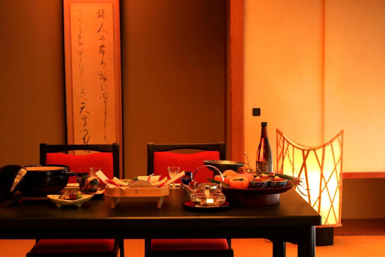 Готель Fujiiso (Adults Only) Takayama  Екстер'єр фото
